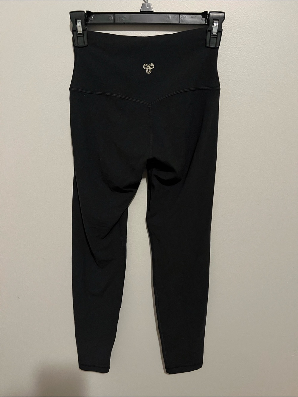 Aritzia Black High-Waist Leggings with Logo